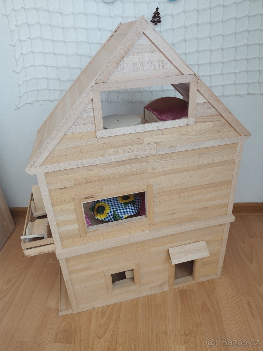 Domeček pro panenky - 2