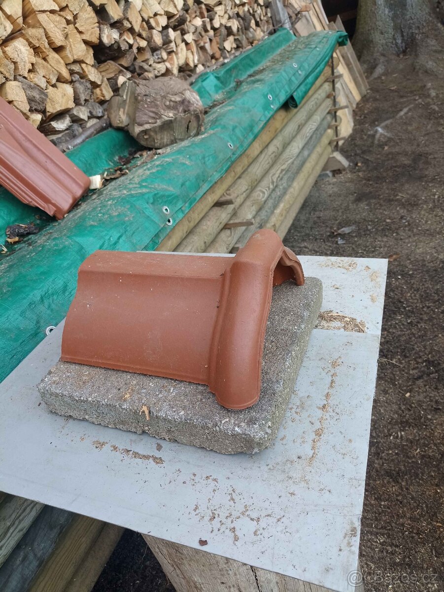 Držák hromosvodu - 2