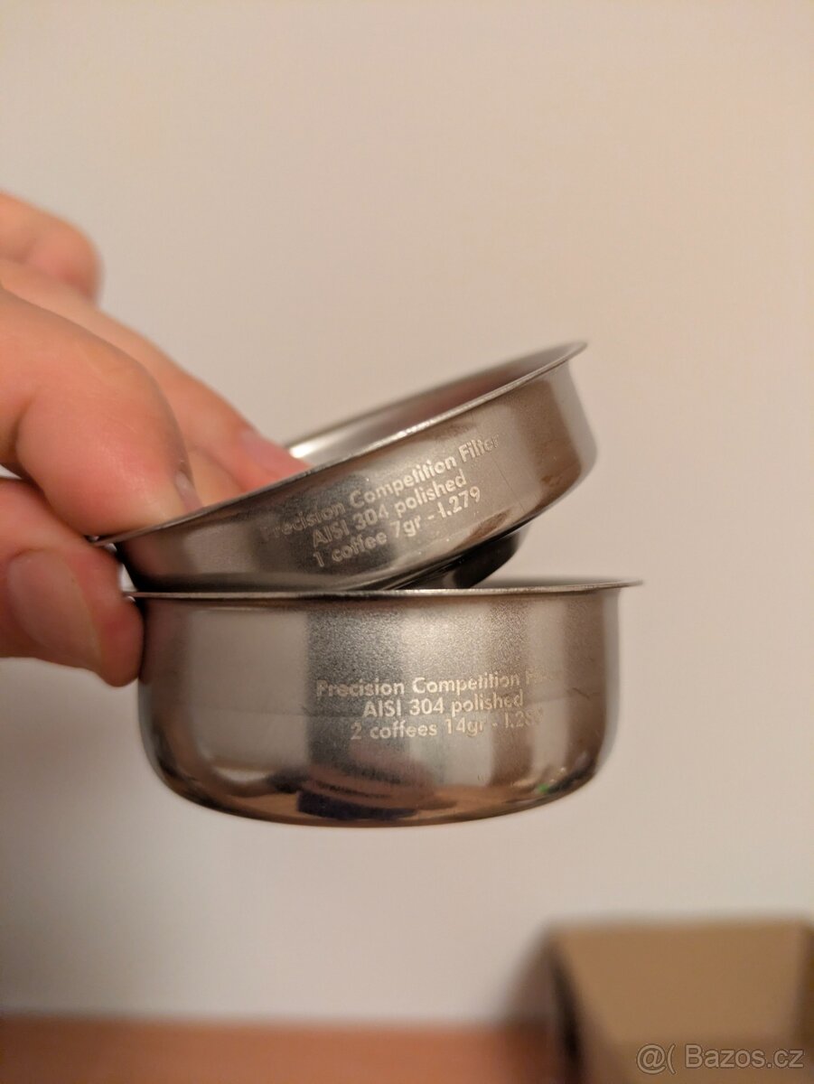 Bezedná páka Lelit 57,5 mm tamper a precizní košíky - 2