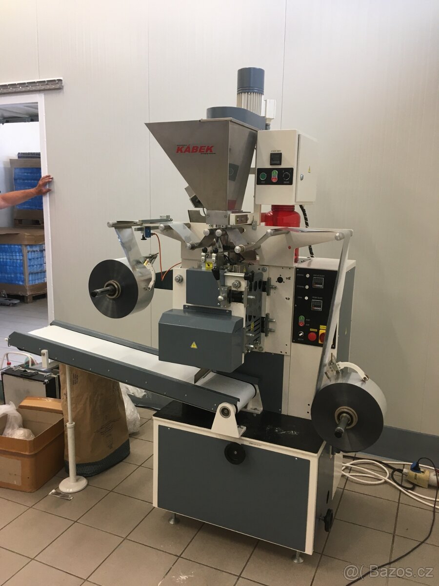 Balicí stroj BTH 33 pro balení plochých sáčků - 2