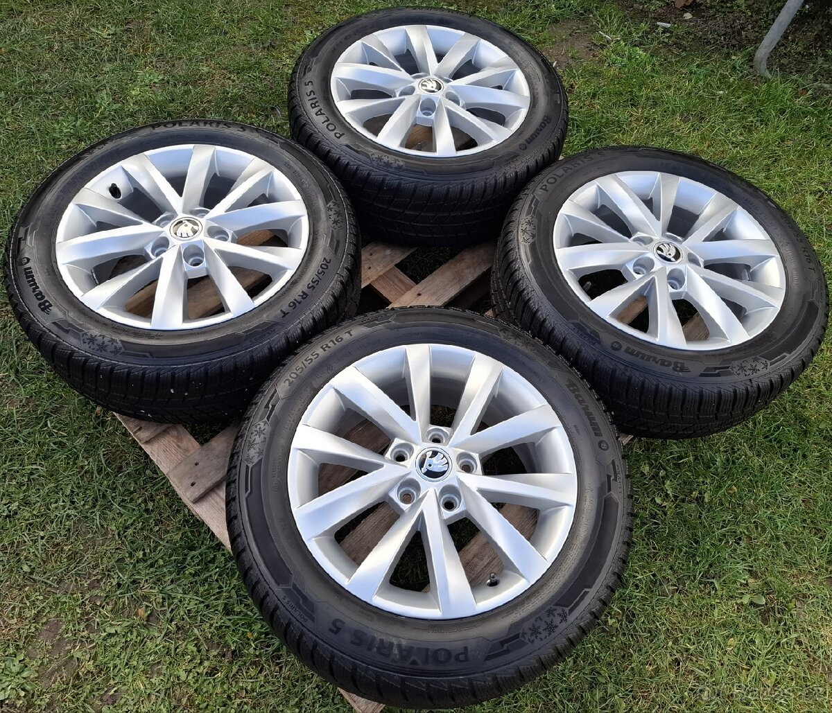 312 Zánovní zimní sada Octavia III 205/55/16 - 2