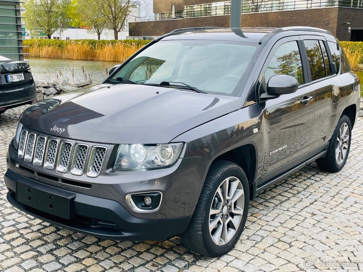 Jeep Compass 2.2CRD 120KW 4x4 MANUÁL KAMERA VÝHŘEV TAŽNÉ - 2