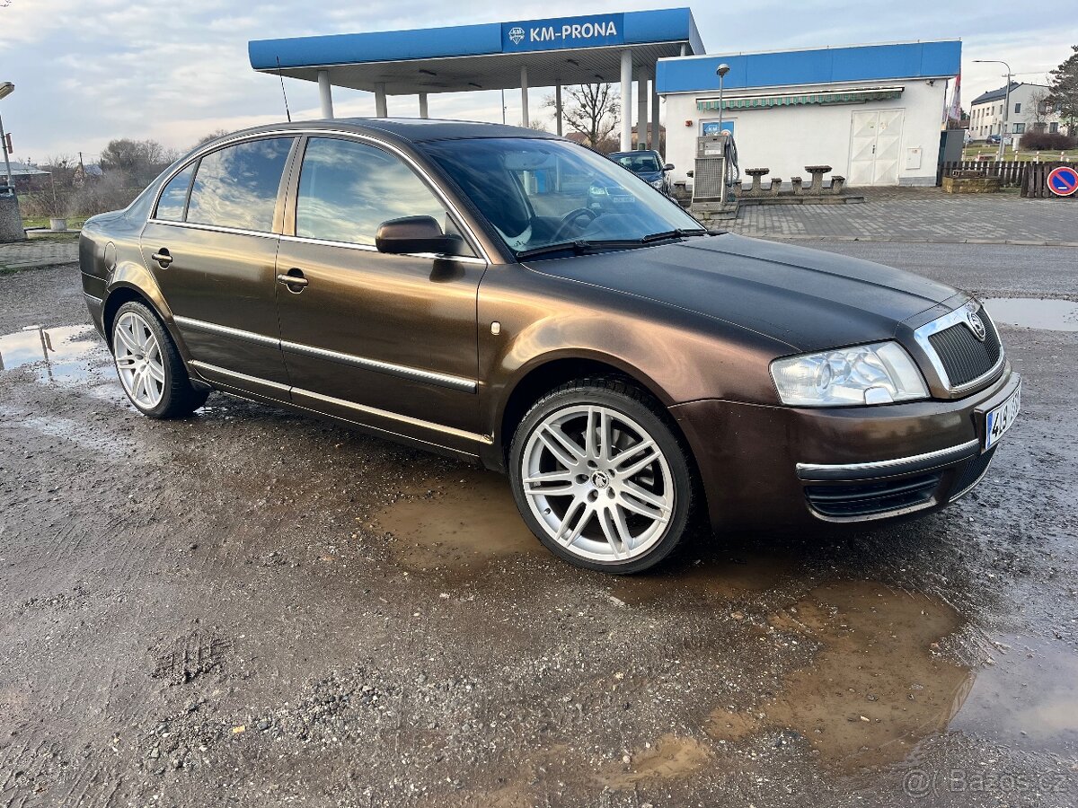 Škoda Superb 2.8 v6 142kw - 2