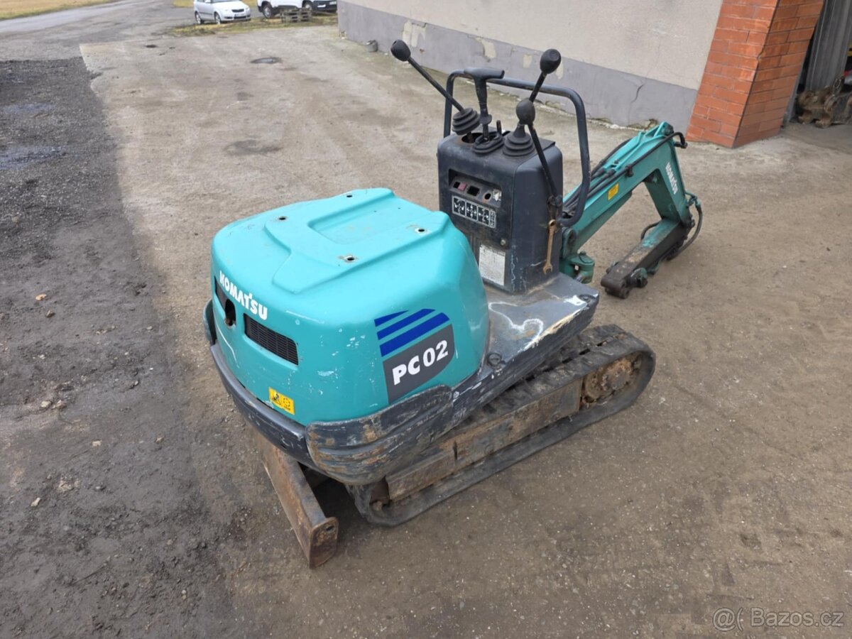 KOMATSU PC02 500KG NA NÁHRADNÍ DÍLY - 2