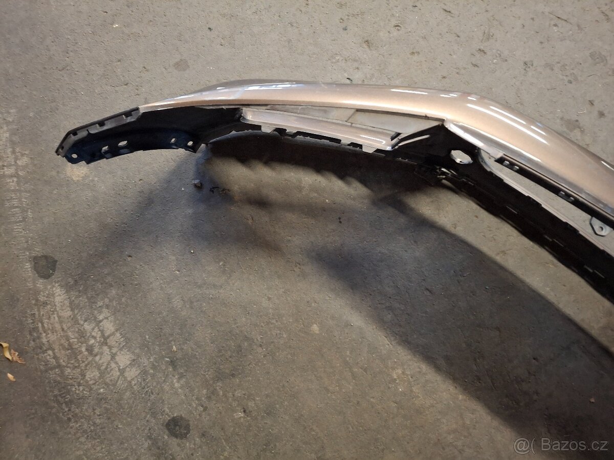 VW Touareg II - přední nárazník - 2