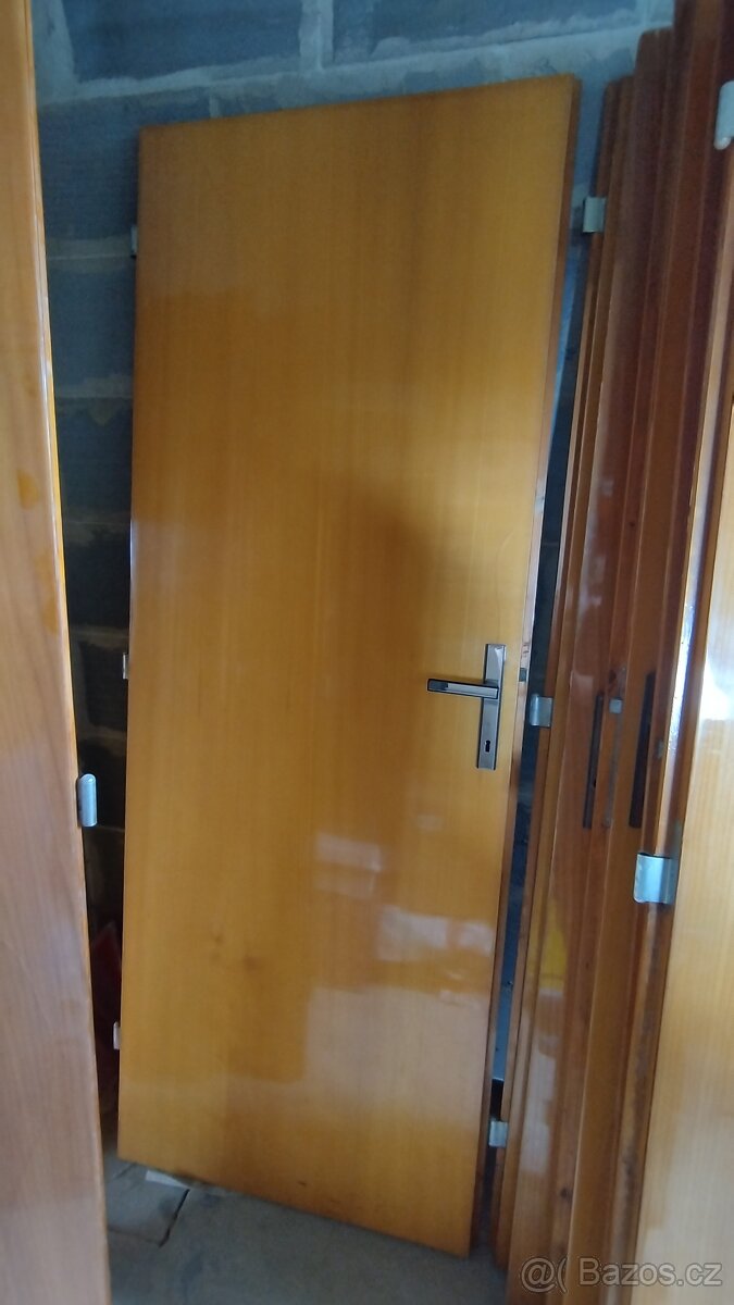Dřevěné dveře interiérové, různé - 2