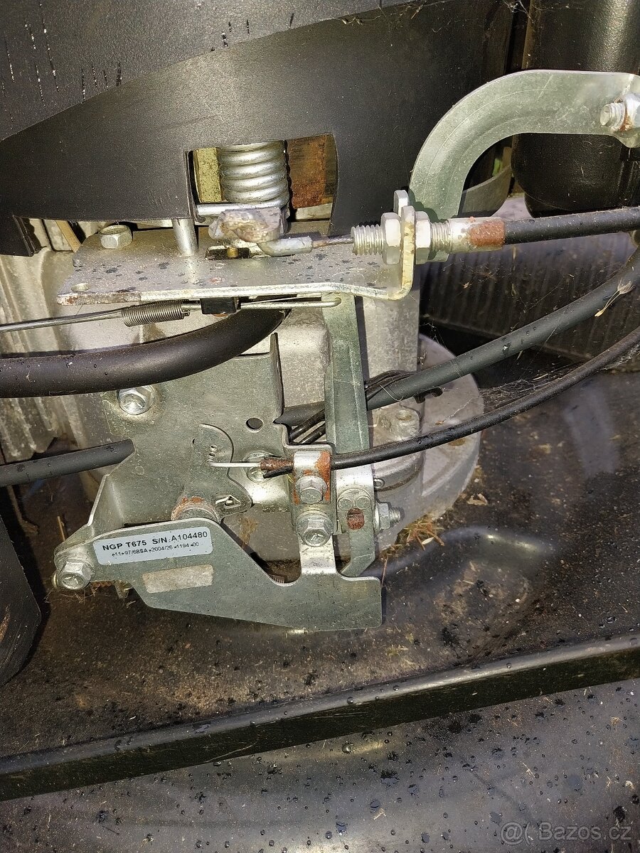 Prodám zahradní sekačku TEXAS XT 50 TR/W. - 2