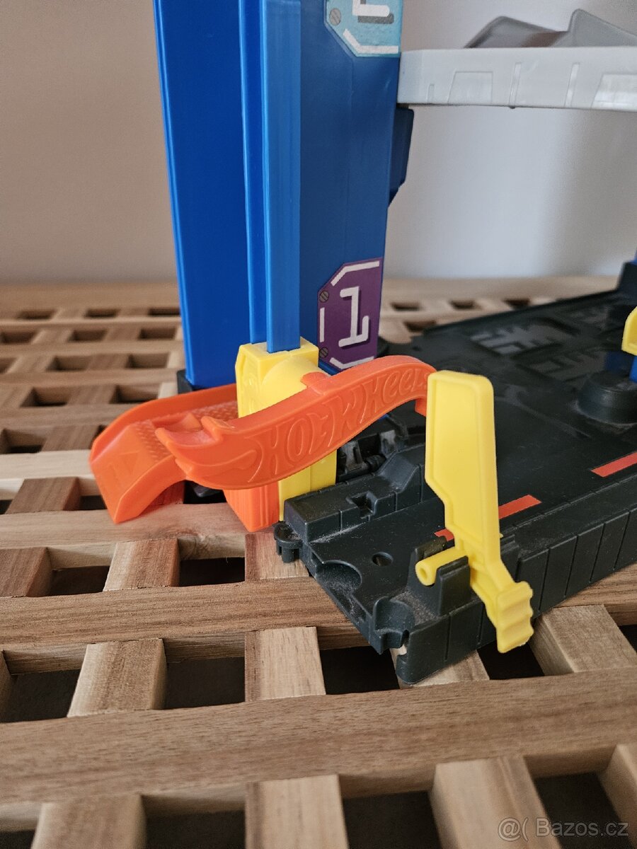 Prodám Hot Wheels Stunt garage - 2