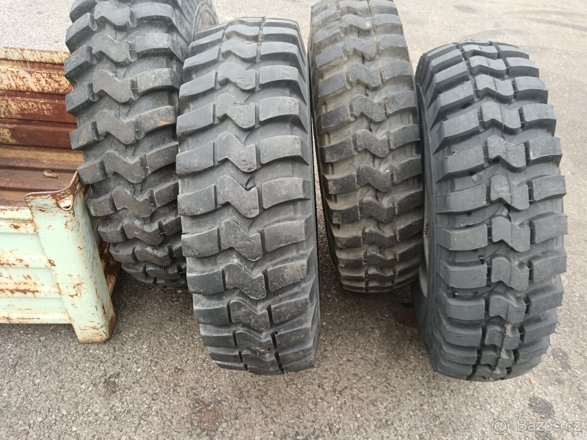 10,50-16 KOLA NA VLEKY BSS 7 T - 2