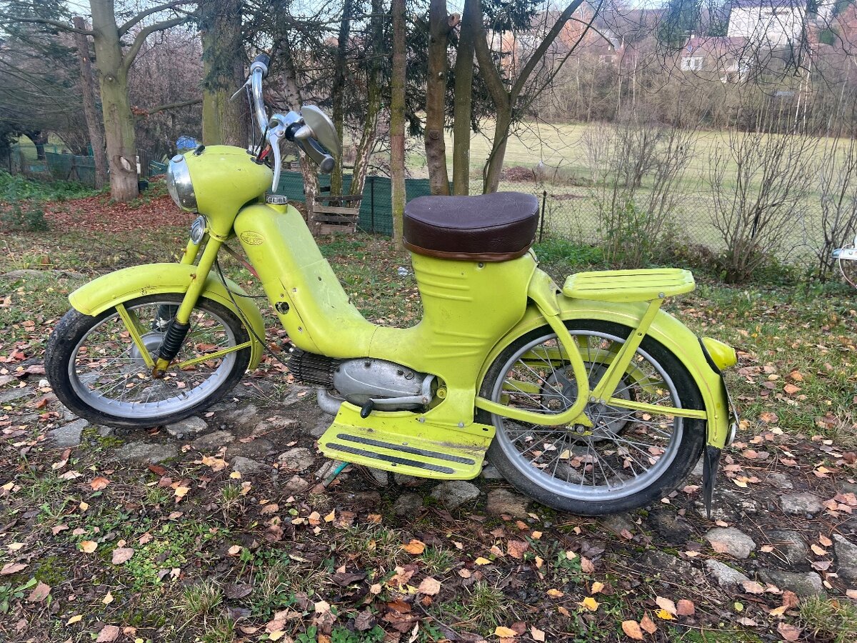 Prodám Jawa pařez veterán z lyziny - 2