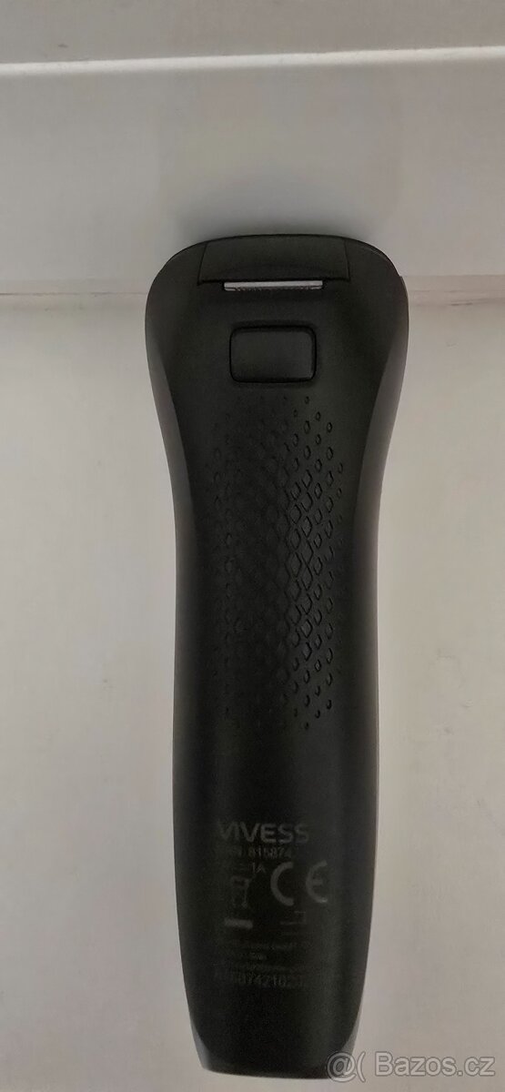 Holící strojek s kabelem - 2