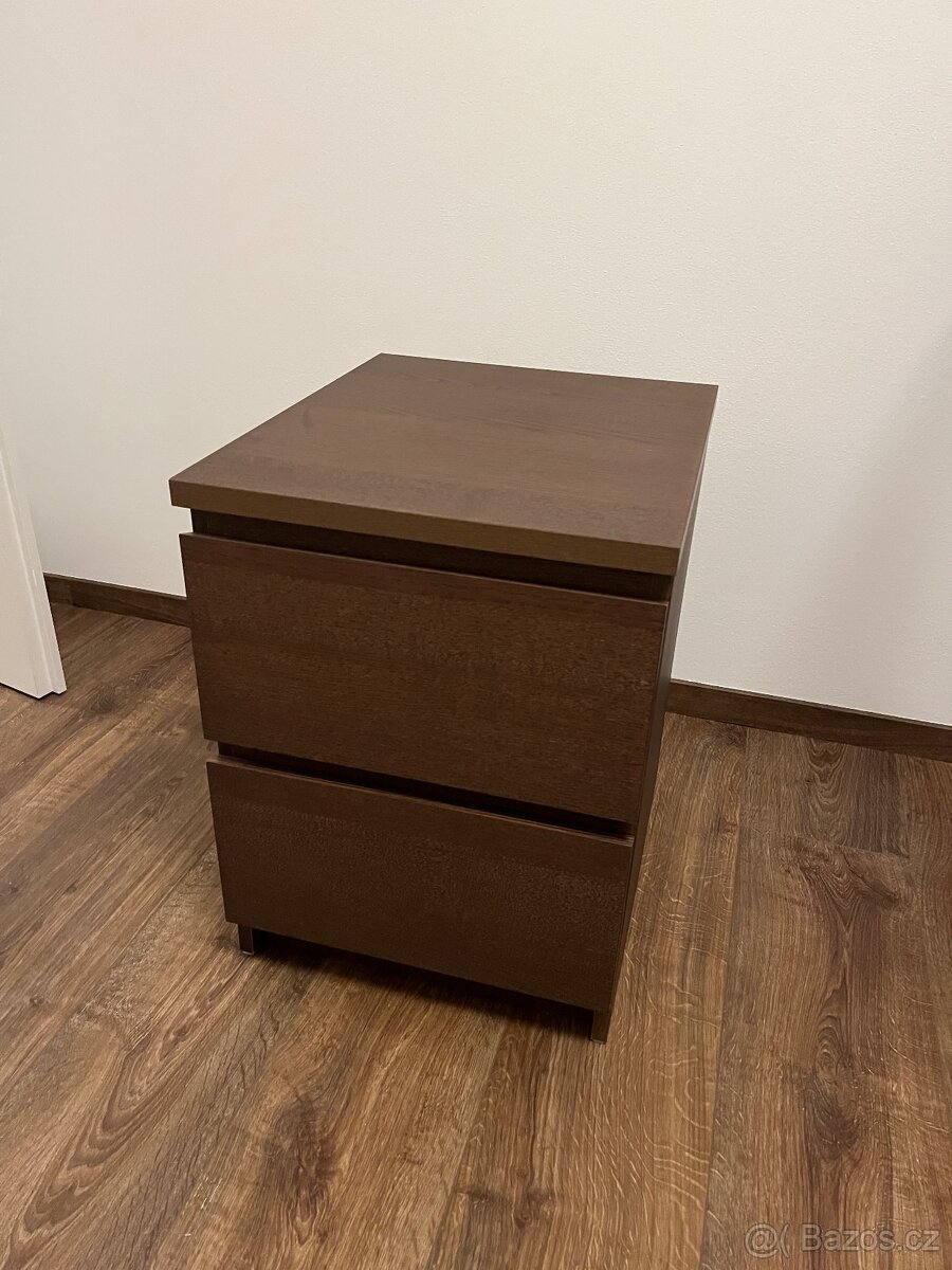 noční stolek MALM komoda se 2 zásuvkami - 2