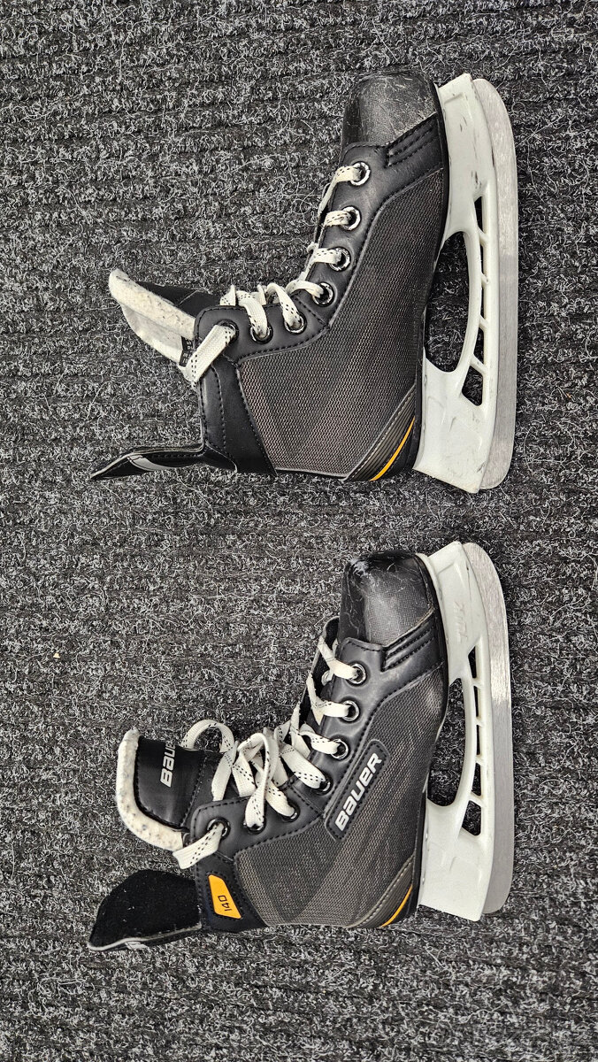 Bauer brusle vel. 32 - 2
