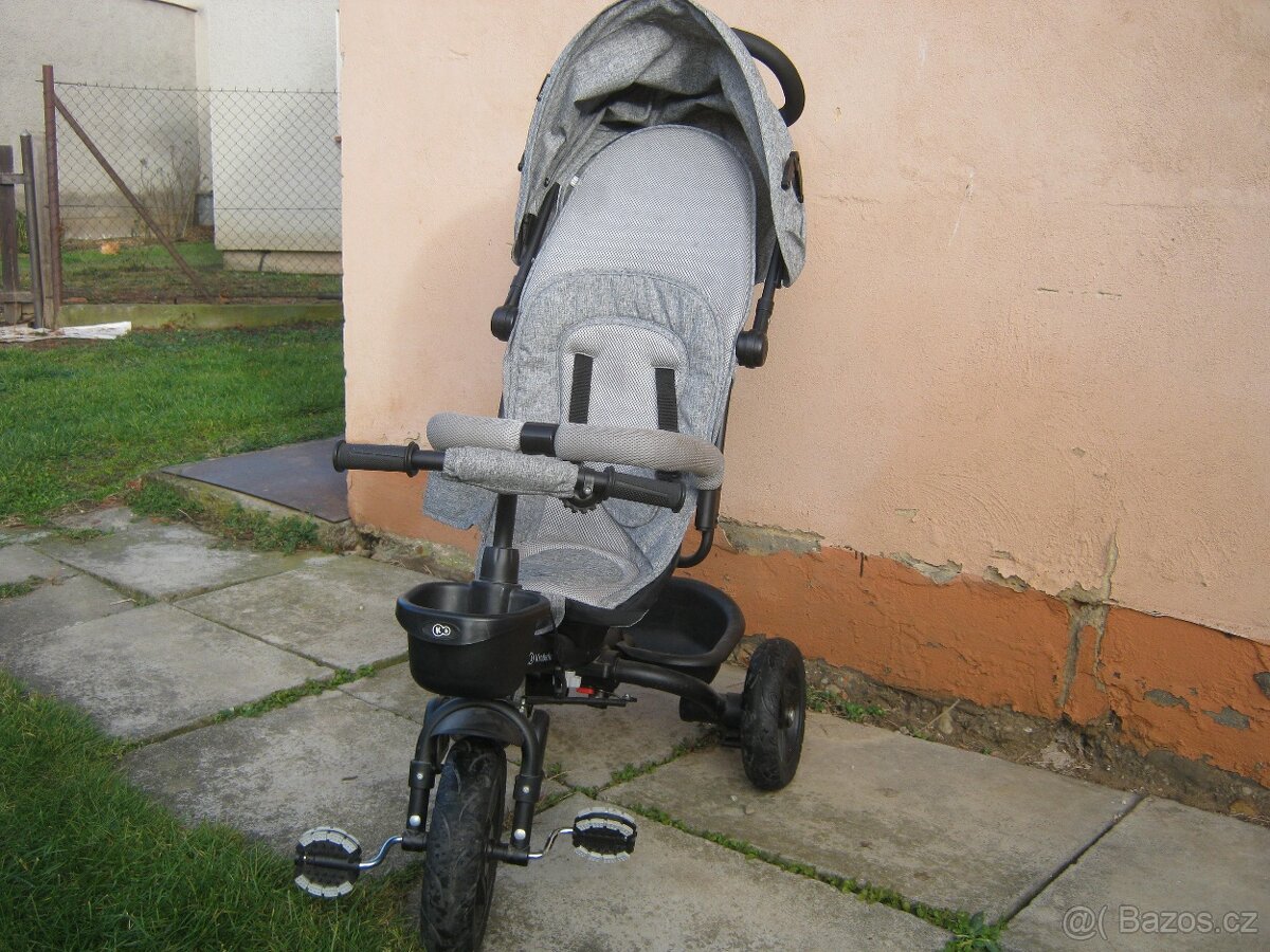 Šlapací dětská tříkolka - 2