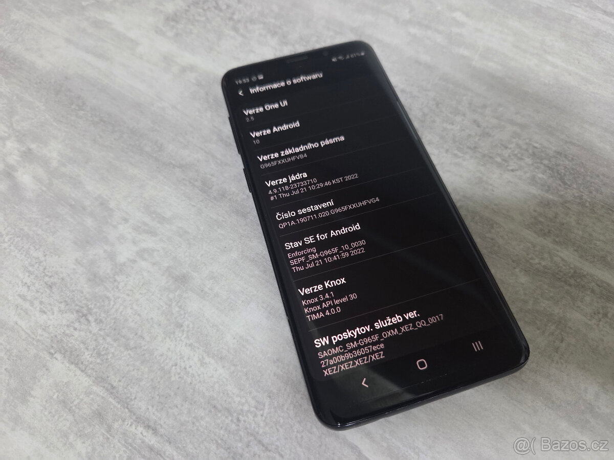 Samsung S9+ Displej ok, prasklina na zadním krytu - 2