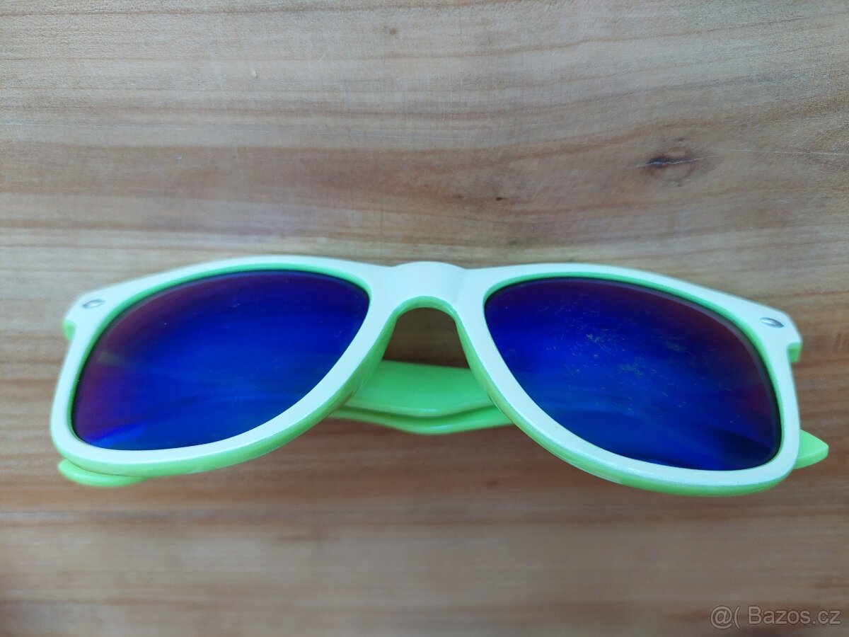 Zánovní sluneční brýle zeleno-bílé, unisex = pánské i dámské - 2