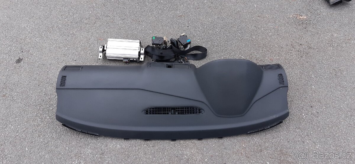 Škoda Octavia I palubní deska - 2