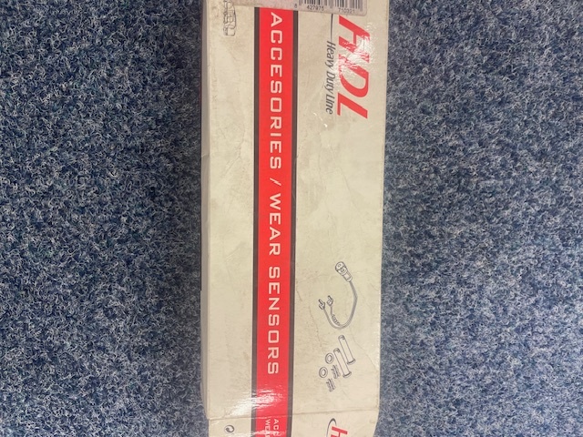 Snímač opotřebení brzd. desek - - 2