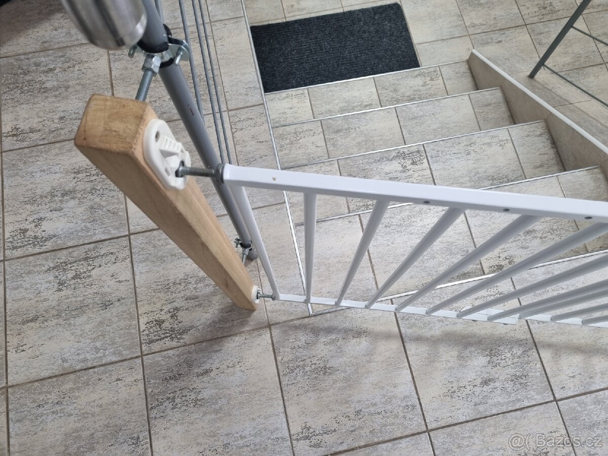 Prodám bezpečnostní branku/zábranu . - 2