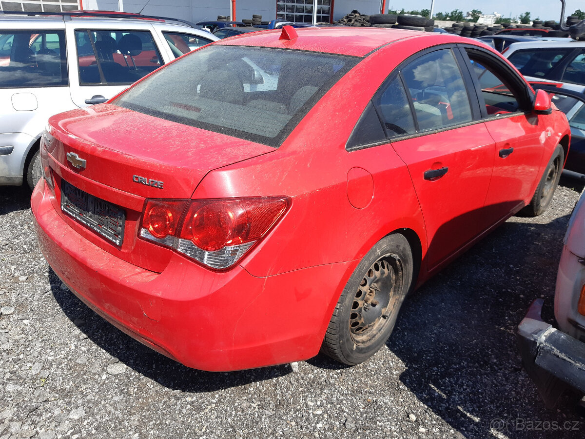 Chevrolet Cruze 2,0VCDi 120kW 2011 - dily - 2