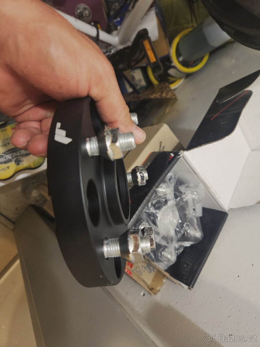 rozšiřovací podložky 5x114.3 20mm - 2