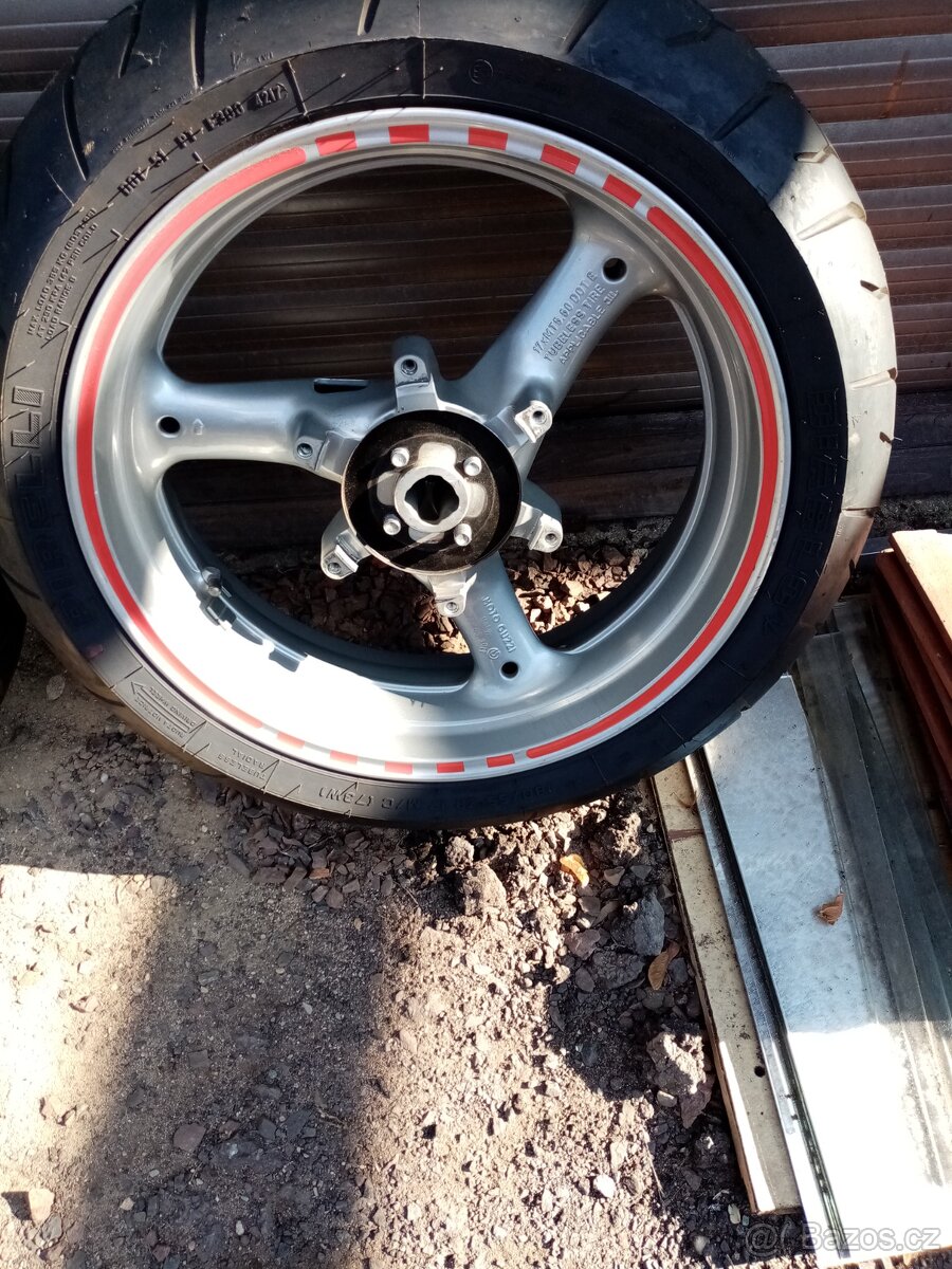 Moto guzzi breva 850 rv 06 - 2