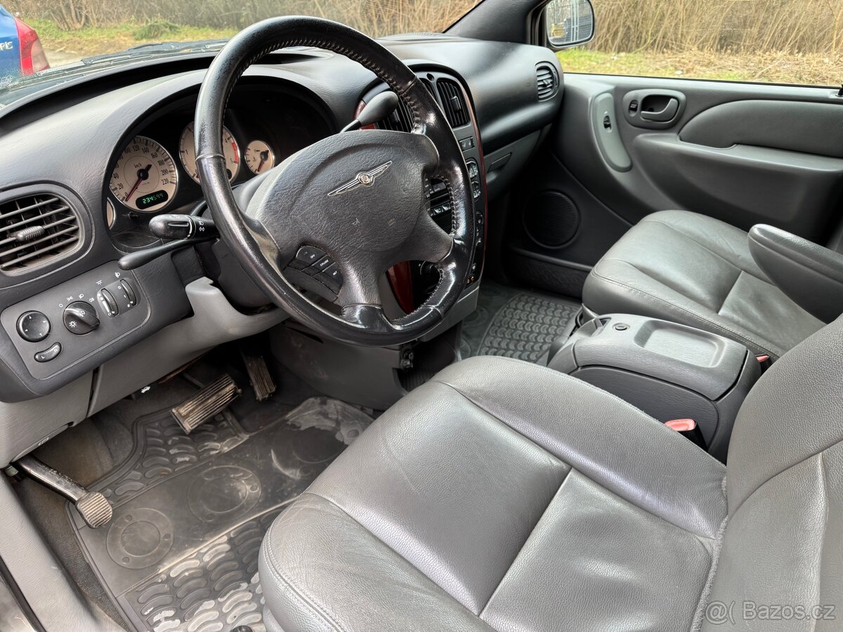Chrysler Grand Voyager - 2