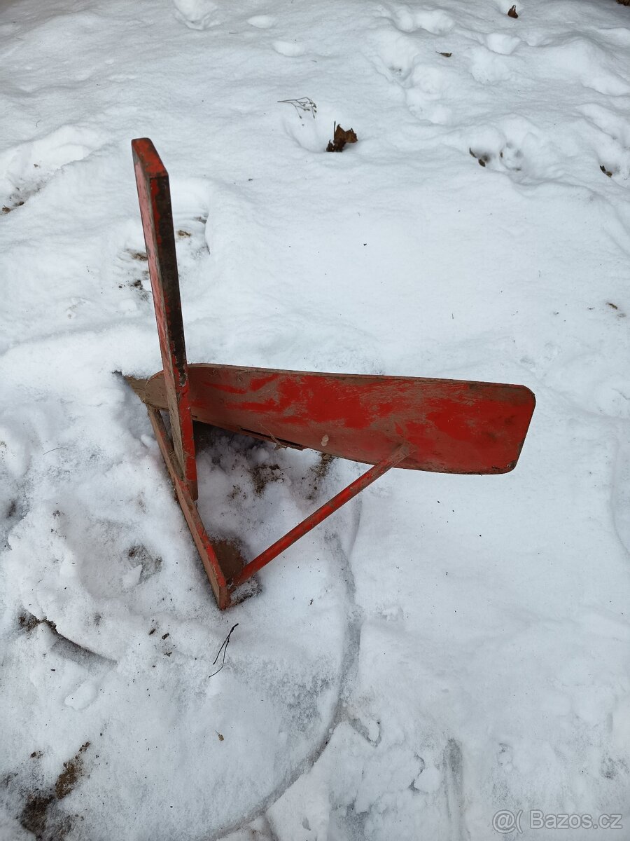 Prodám pluh ke kultivátoru - 2