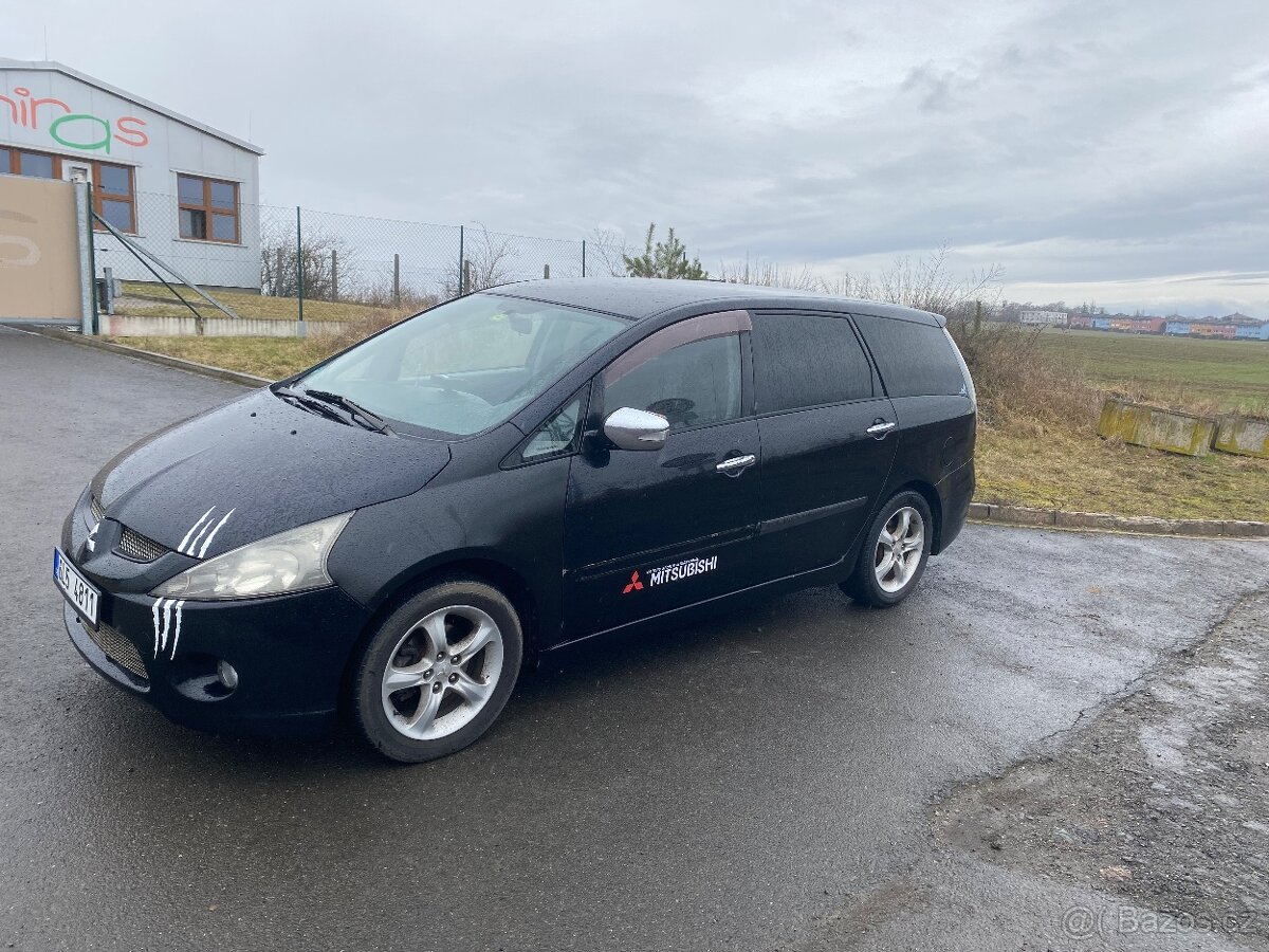 Mitsubishi grandis - 2