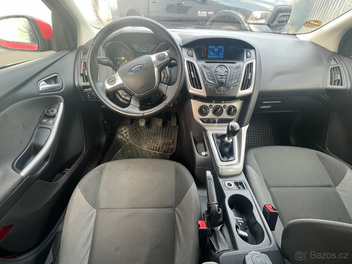 Ford Focus - vozidlo taxislužby - 2