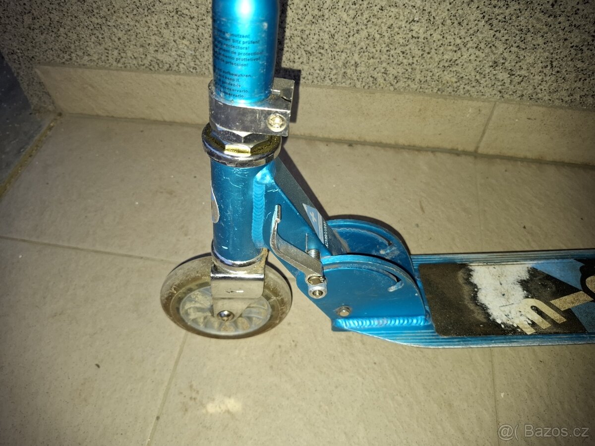 Dětská koloběžka Micro Light Blue - 2