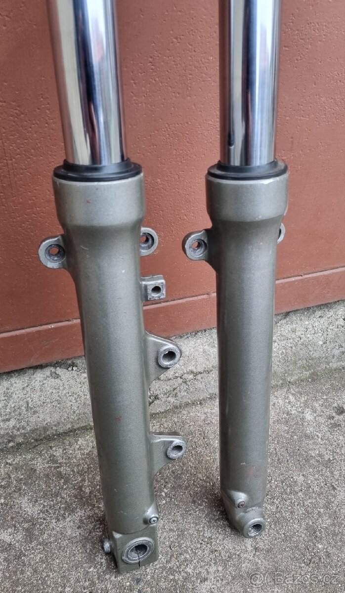 Yamaha XJ600 - přední vidlice - 2