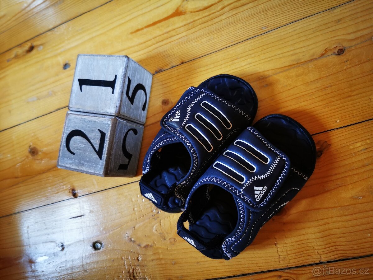 Nové sandálky Adidas - 2