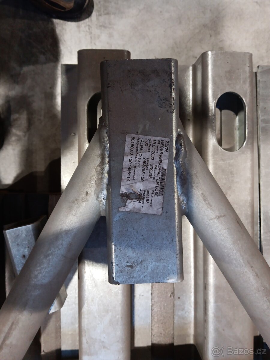 Koš na rezervu - nekompletní - 2