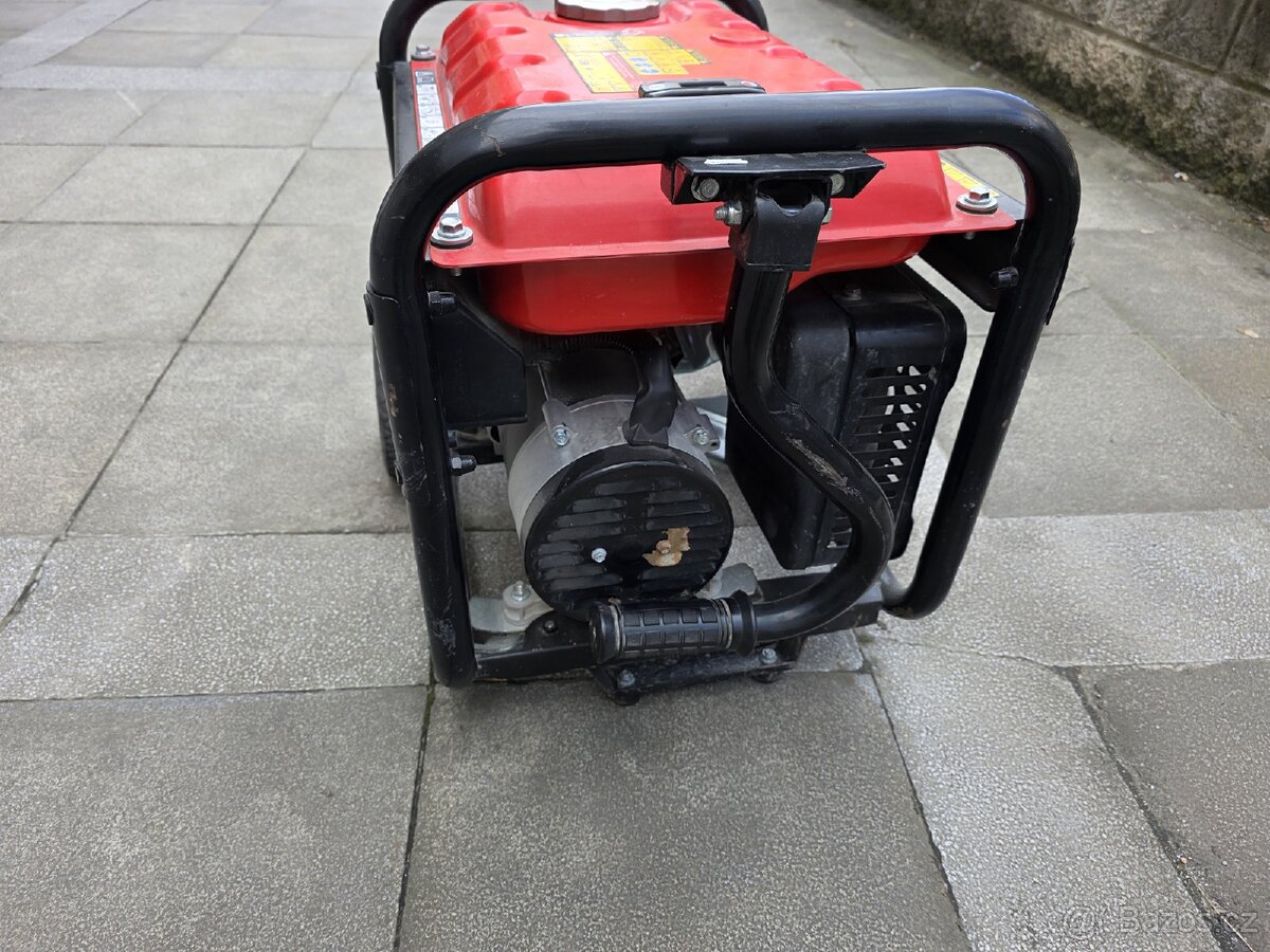Elektrocentrála Hecht GG 3300W - 2