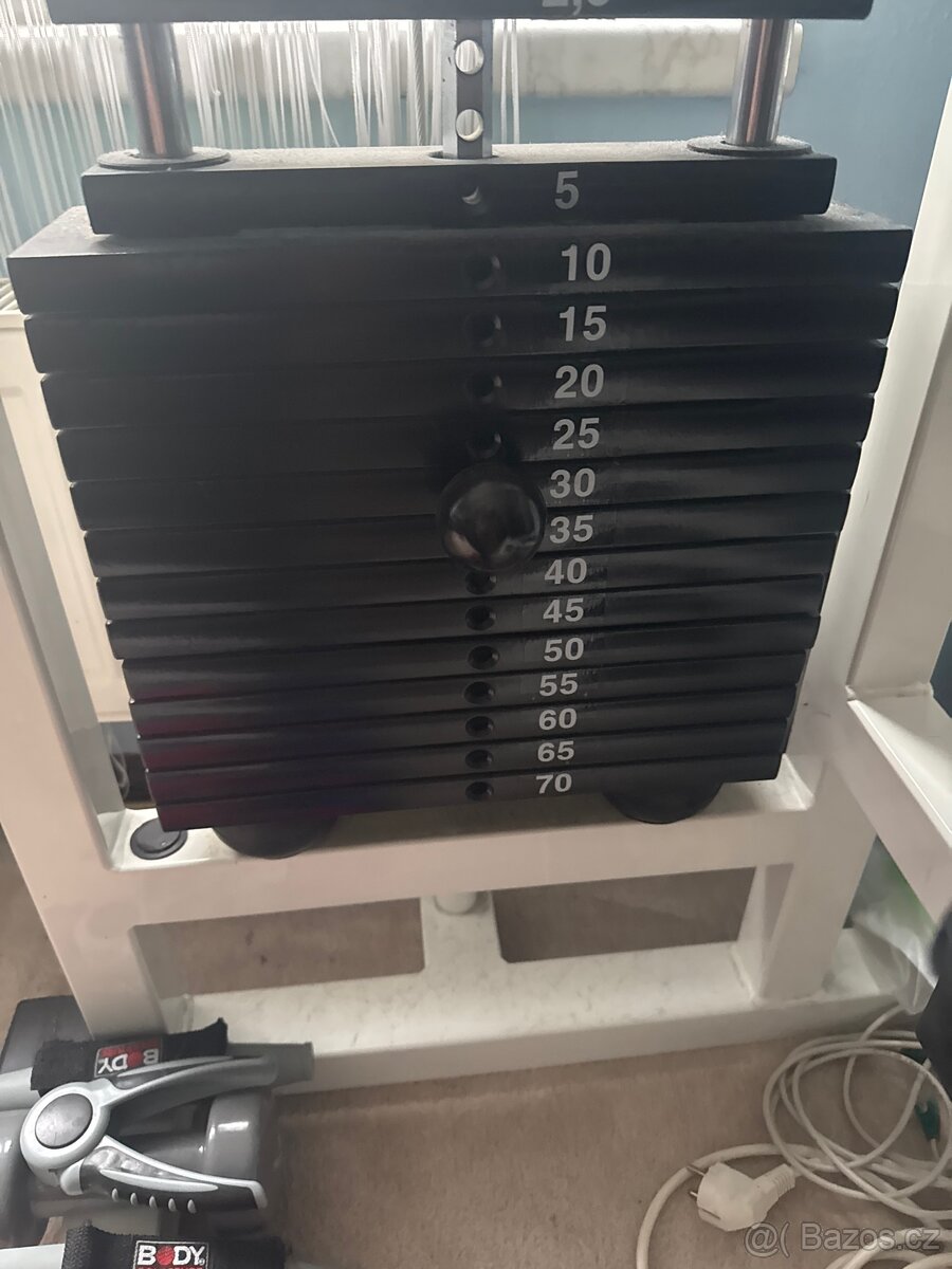 Posilovací stroj - 2