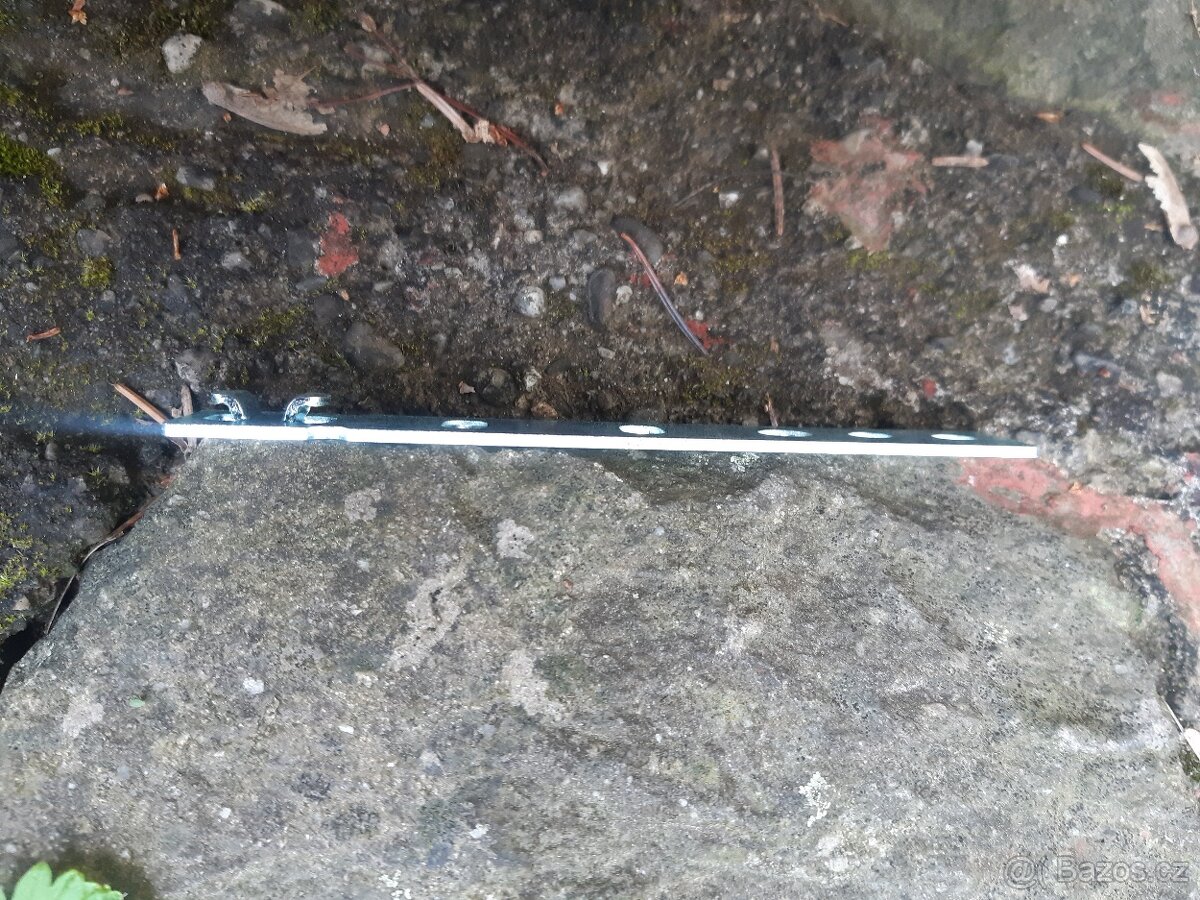 Kotva pro montáž plastových oken a dveří - 2