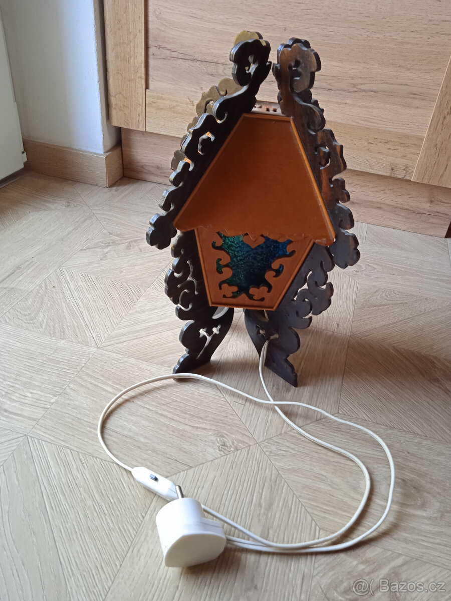 Prodám levně vyřezávanou lampičku - 2