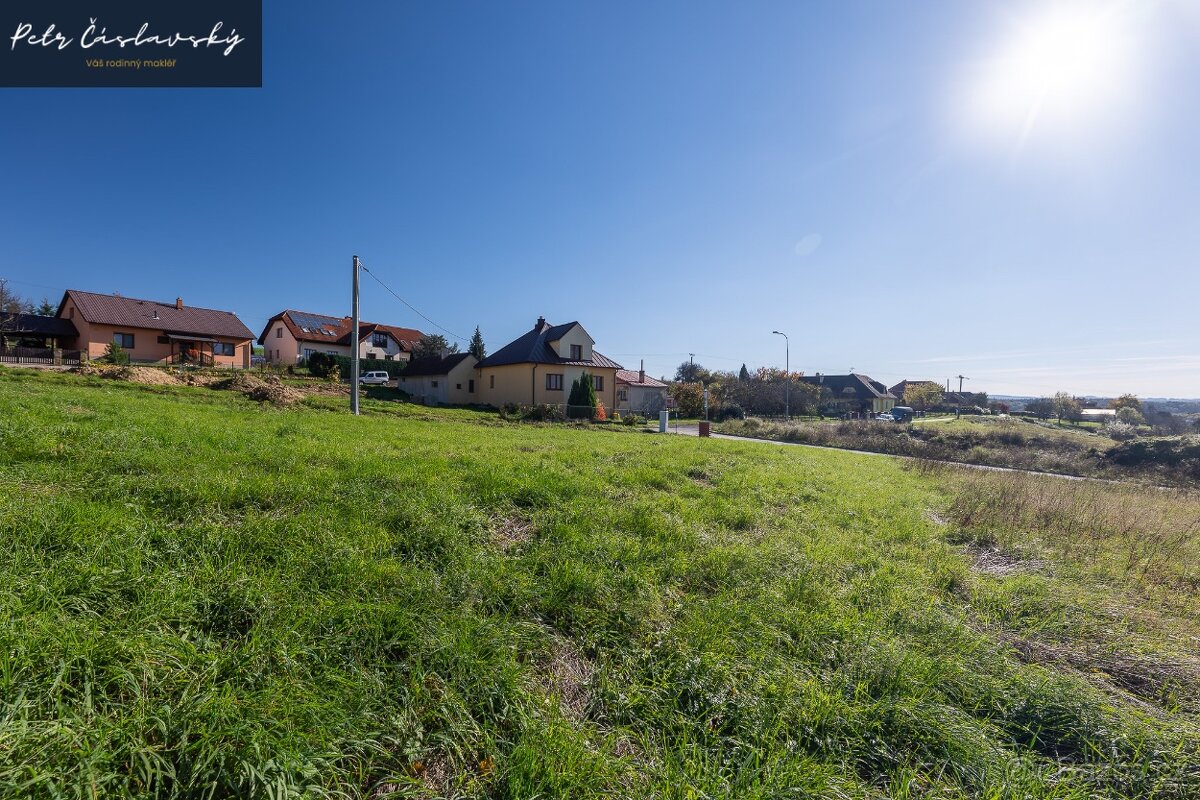 Prodej klidného pozemku Zlín - Velíková - 2