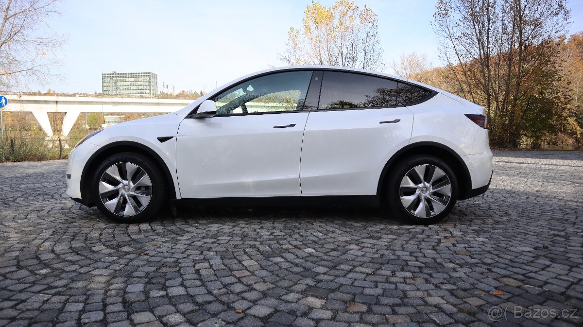 Tesla Model Y, Long Range 4WD – 82 kWh, Enhanced autopilot - 2