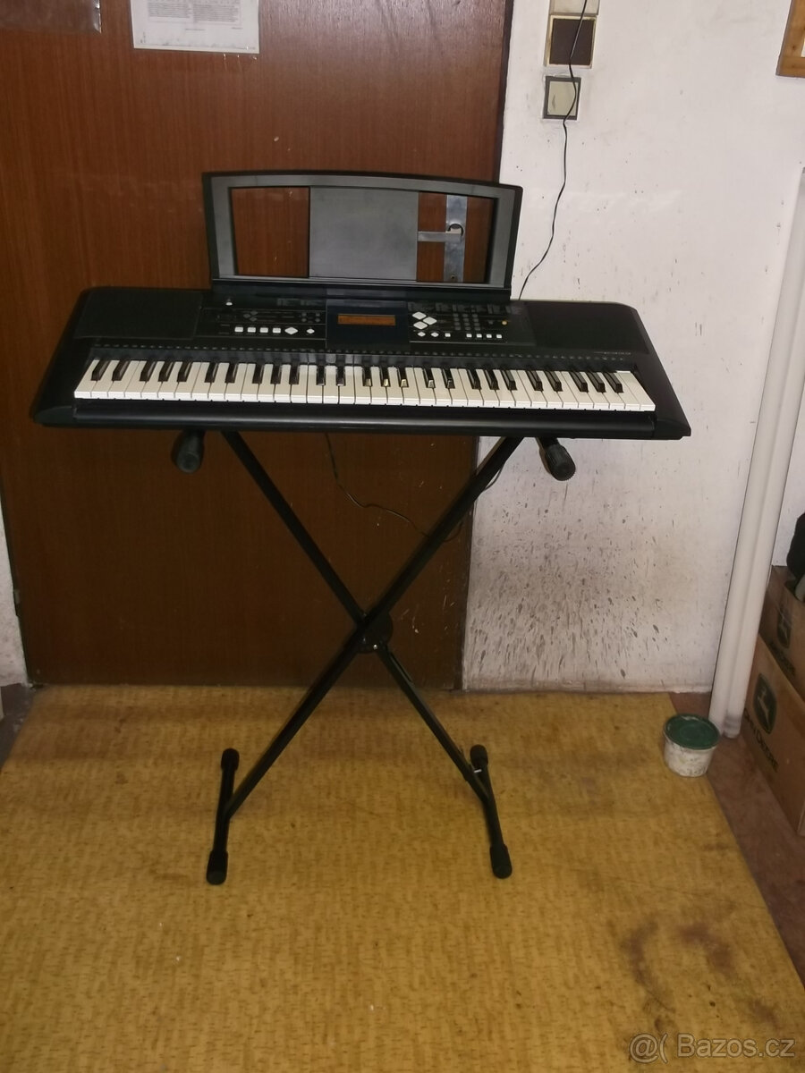 Yamaha PSR E 333 - 2