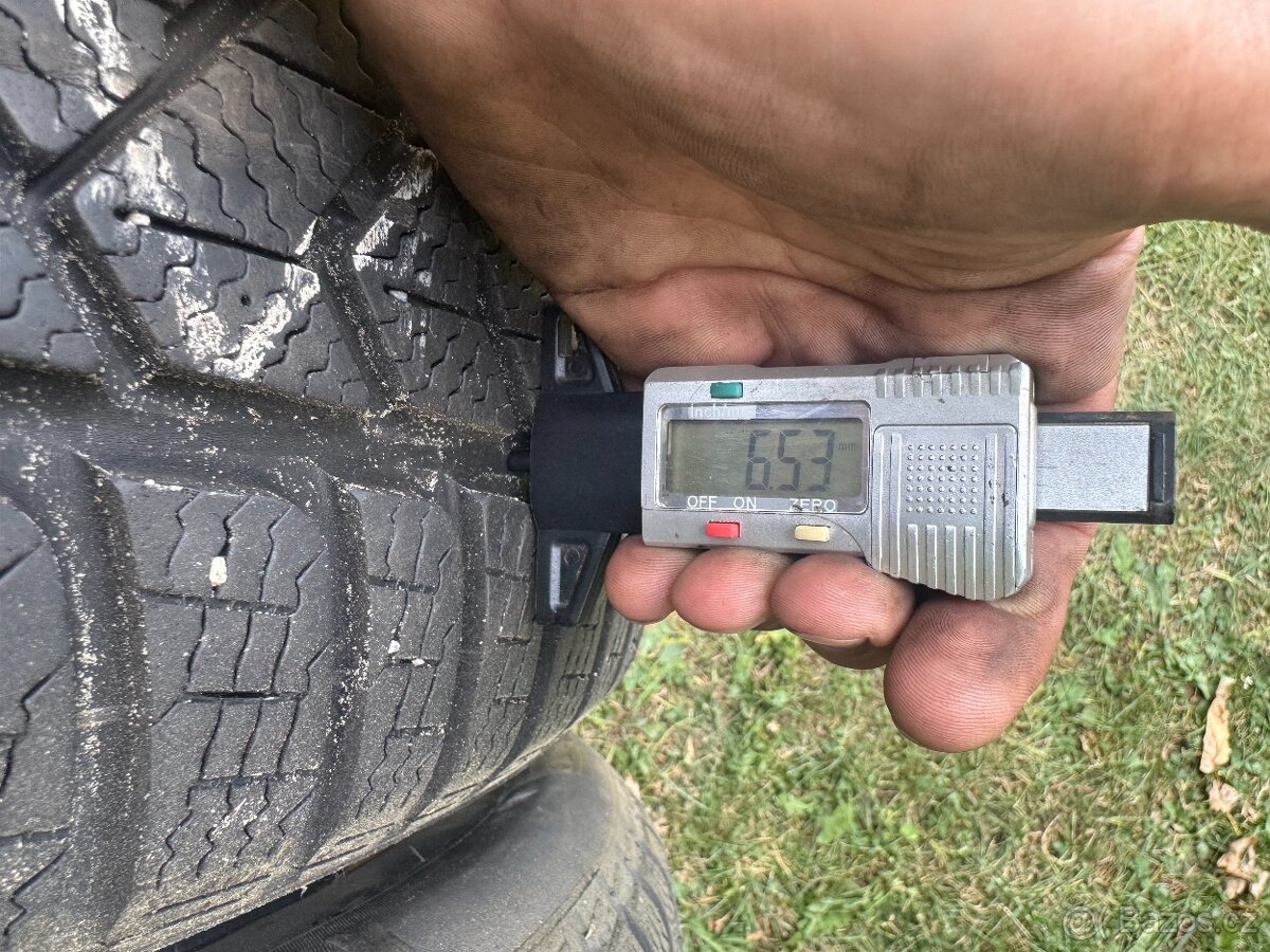 225/50/18 dvě zimní pneu Pirelli - 2