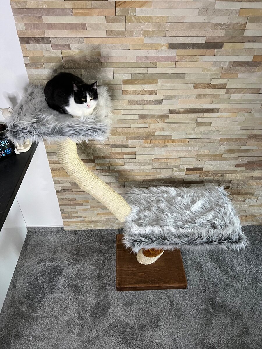 Dřevěný kočičí strom - 2