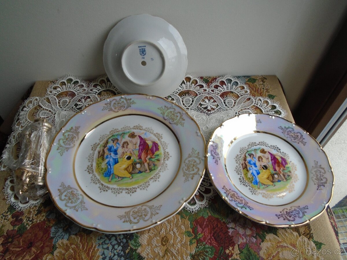 Tři Grácie etažér Moritz Zdekauer Československo. - 2