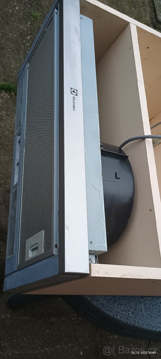 Kuchyňská digestoř - 2