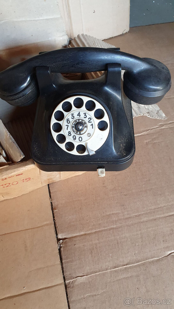 strarožitný telefon tesla - 2