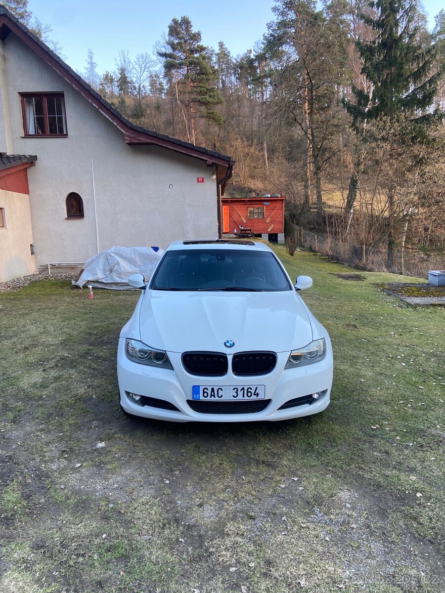 BMW E90 320D LCI 2012 - 2