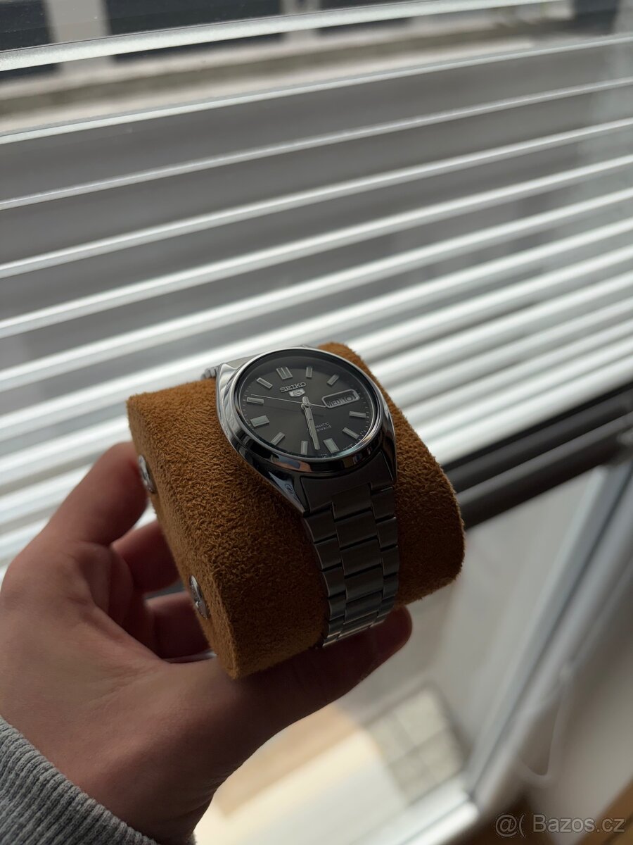 Seiko 5 SNX79 - 2