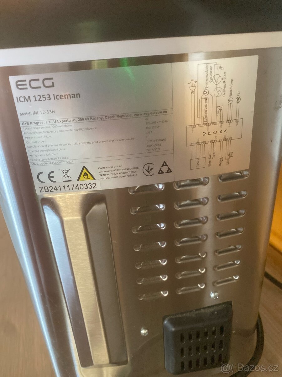 Výrobník na led - 2