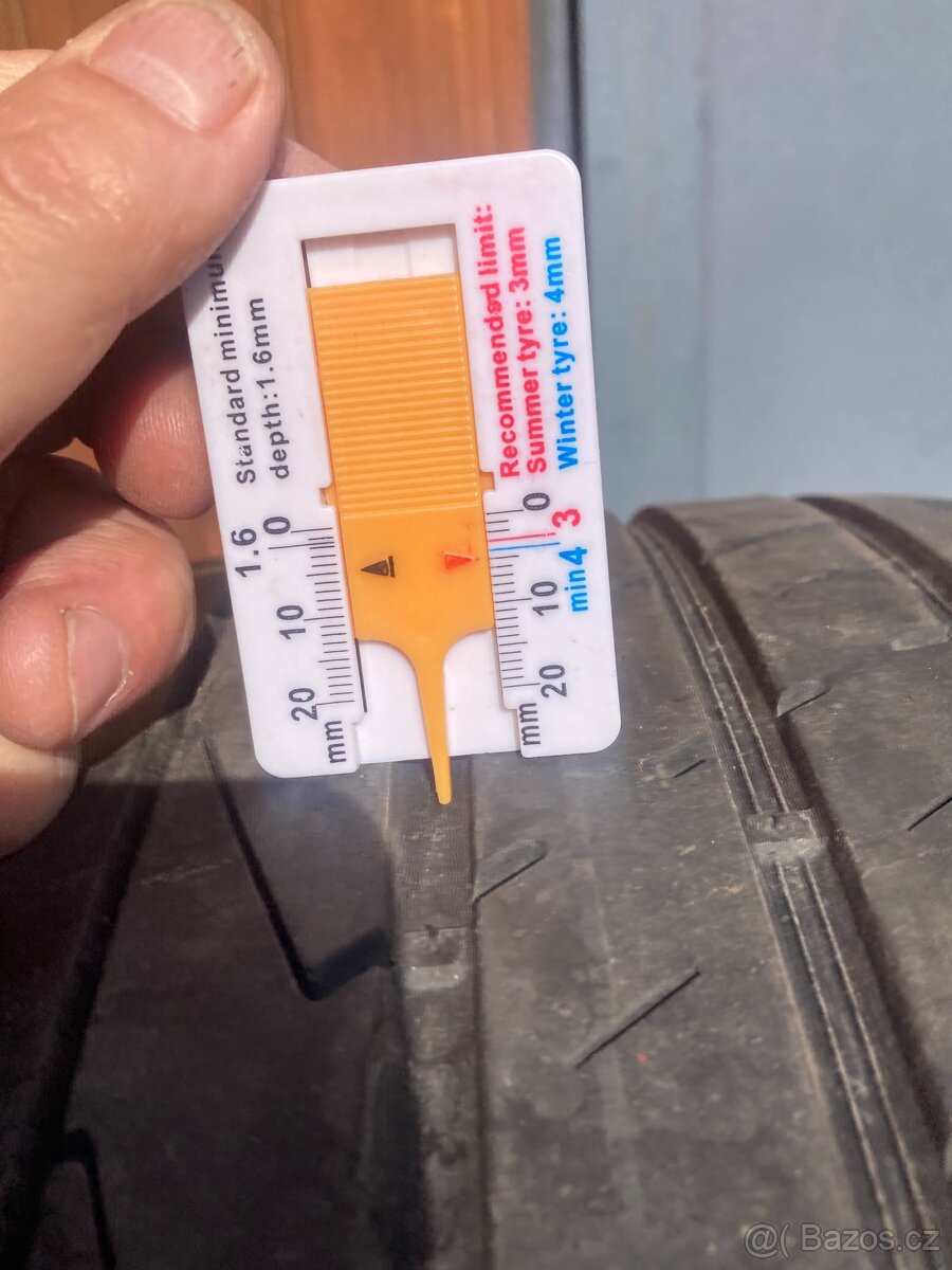 4x 235/50r19 letní - 2